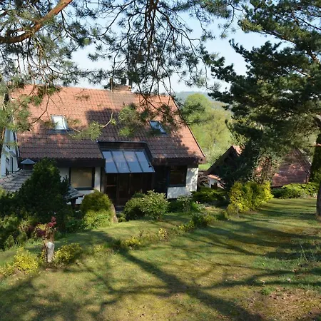 Ubytovani Pod Cimburkem Mestecko Trnavka Exterior photo